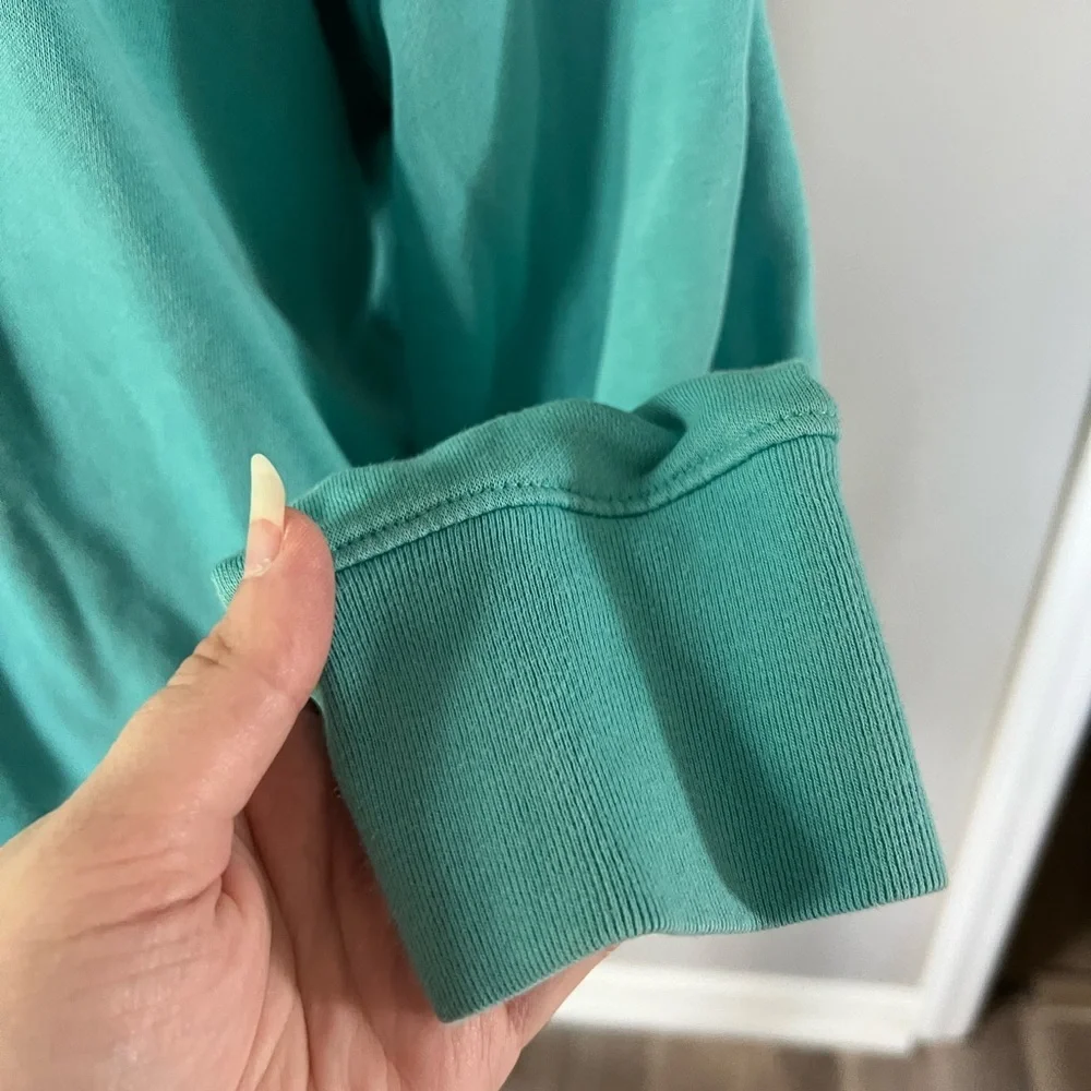 Nike Woman’s Teal Lightweight Pullover Athletic Hoodie Size Small
